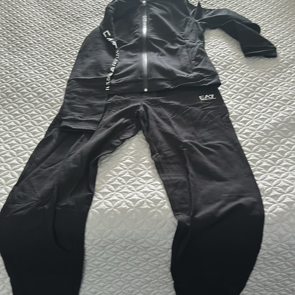 Women size medium Emporio Armani Track suite #65 - Picture 4 of 6
